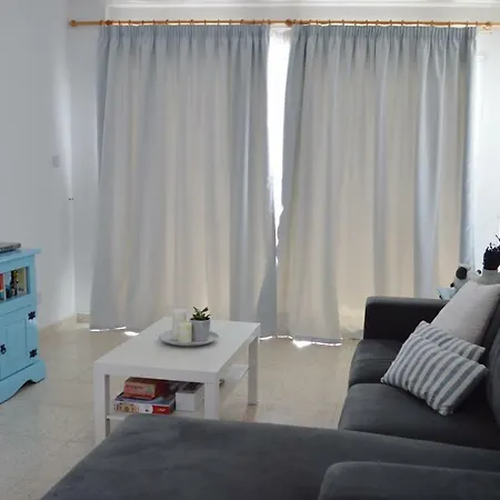 Paradise Gardens 1 Apartment